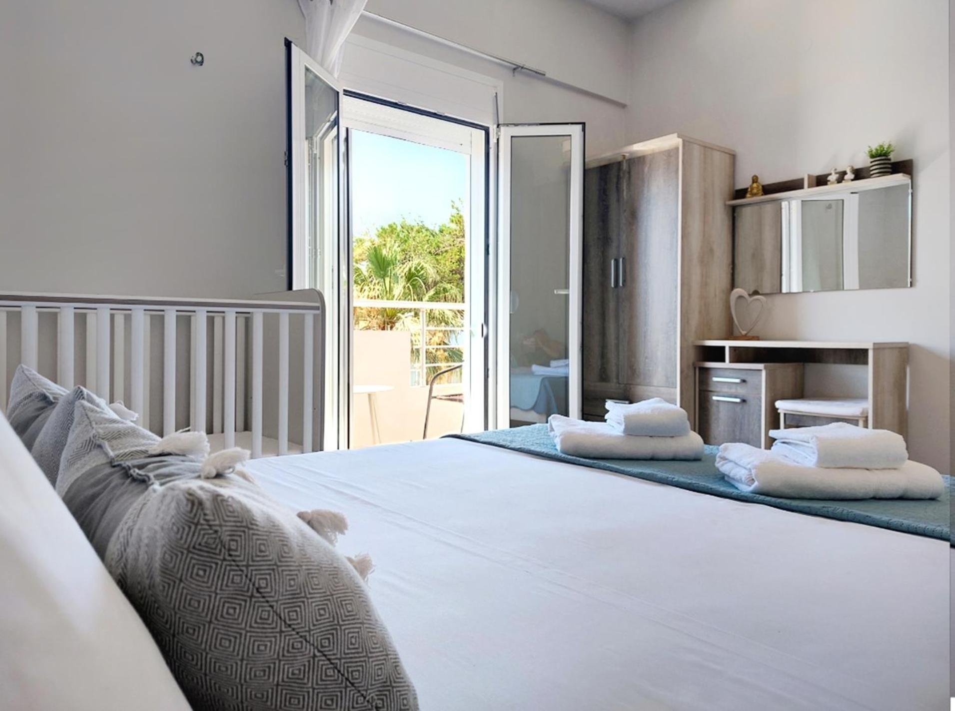 Holiday House Heraklion Deluxe Dış mekan fotoğraf