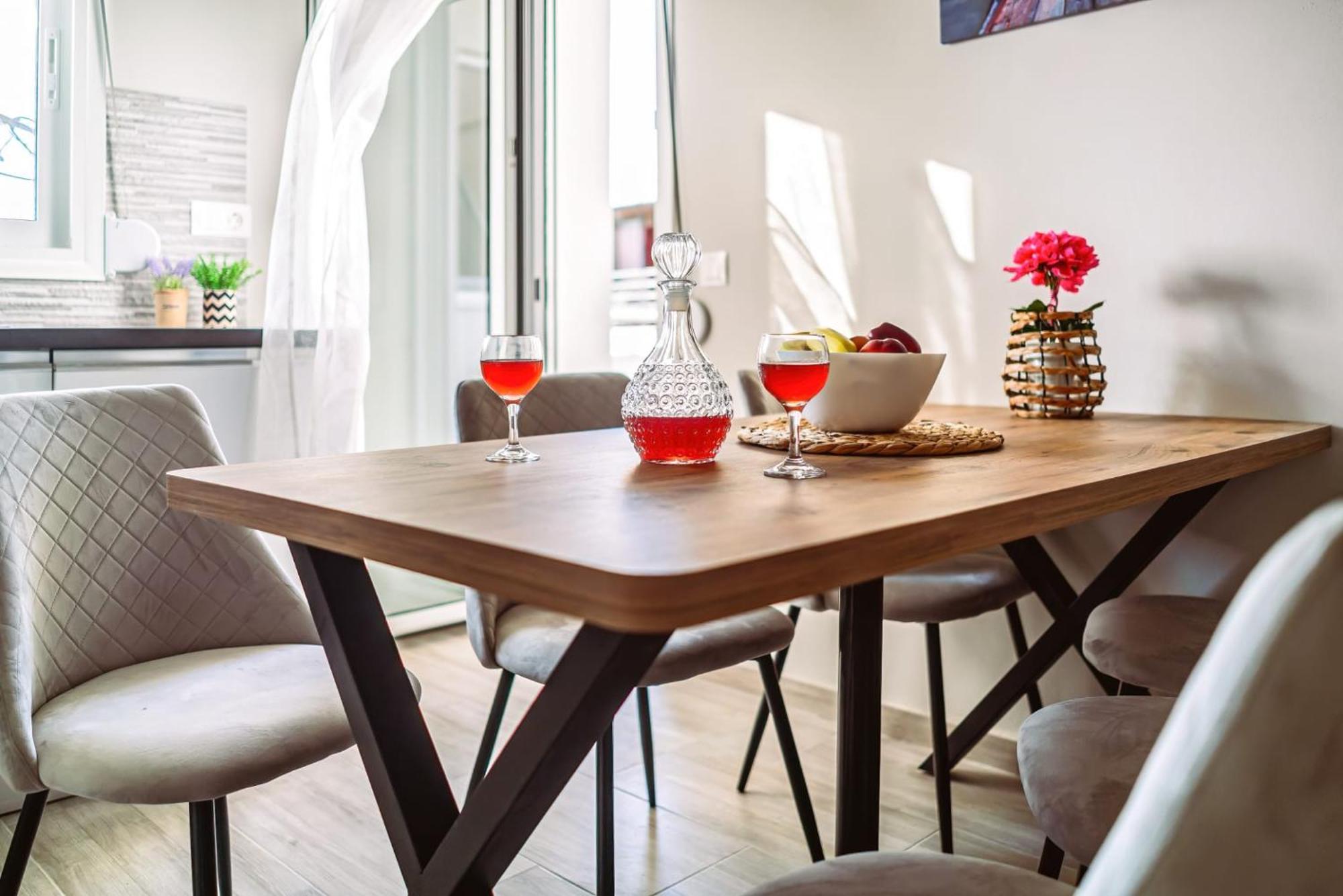 Holiday House Heraklion Deluxe Dış mekan fotoğraf
